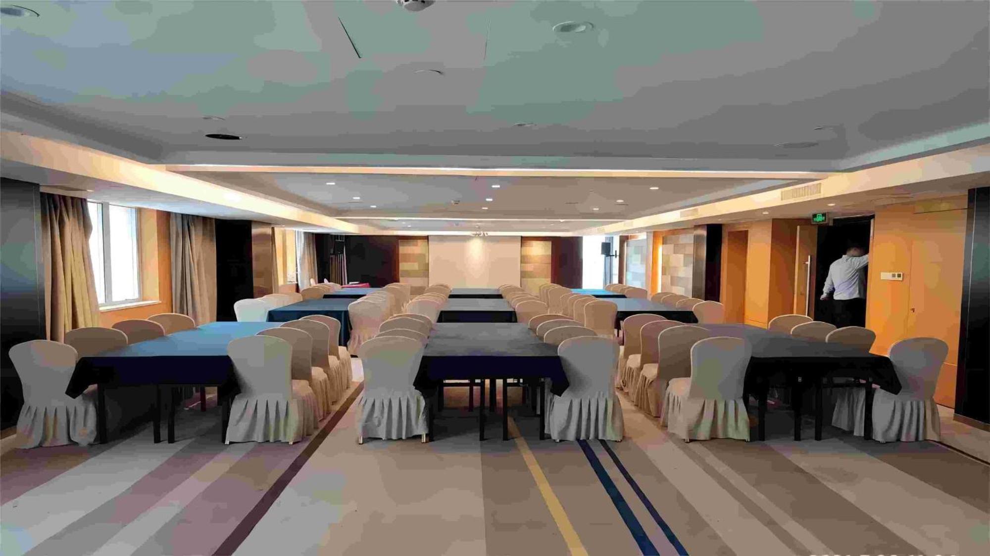 Holiday Inn Express Zhengzhou Airport By Ihg Xinzheng  Dış mekan fotoğraf