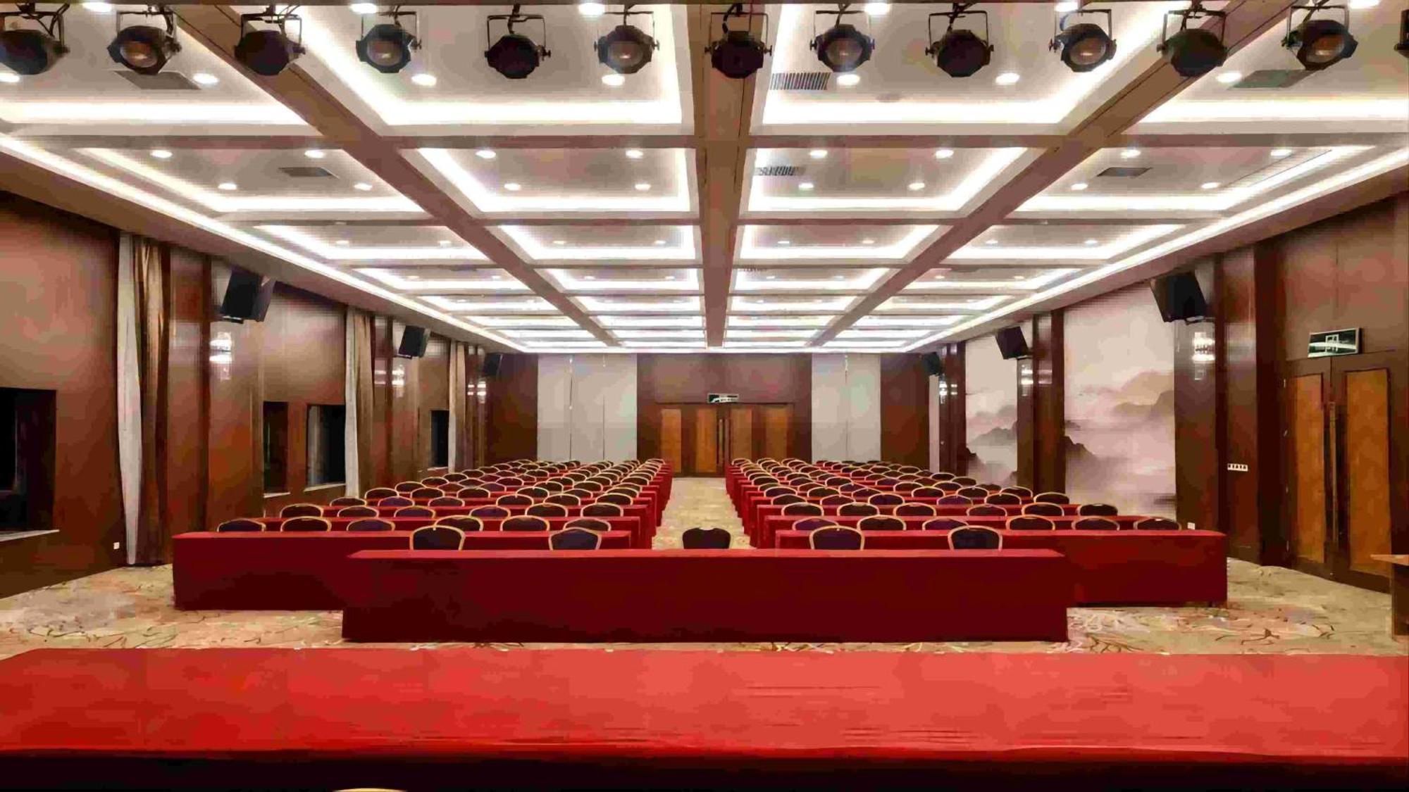 Holiday Inn Express Zhengzhou Airport By Ihg Xinzheng  Dış mekan fotoğraf