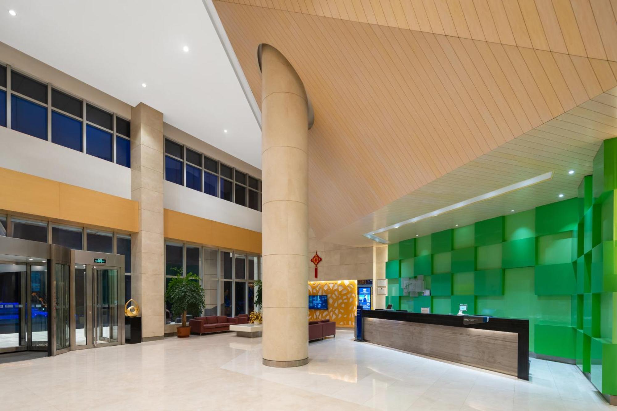 Holiday Inn Express Zhengzhou Airport By Ihg Xinzheng  Dış mekan fotoğraf