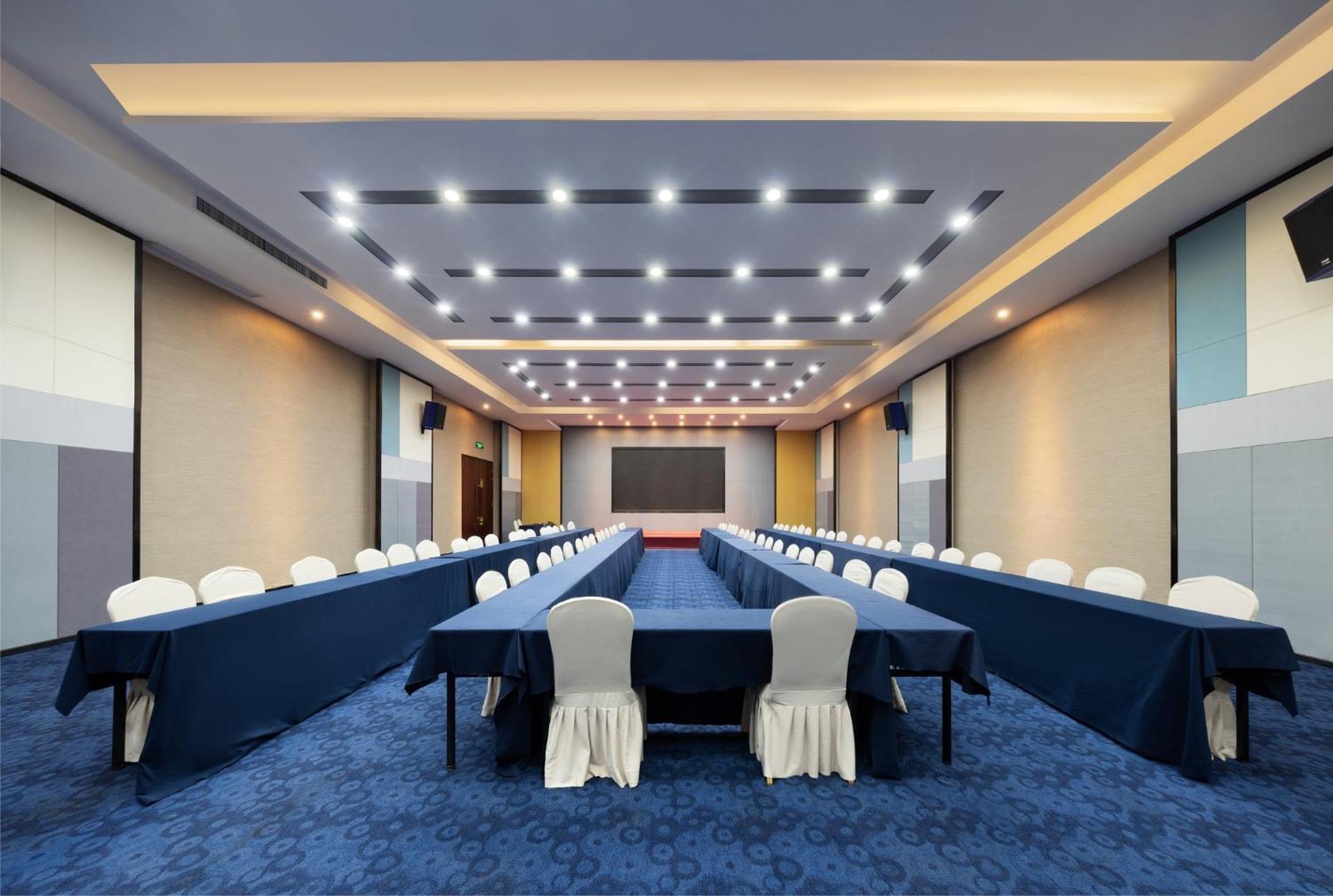 Holiday Inn Express Zhengzhou Airport By Ihg Xinzheng  Dış mekan fotoğraf
